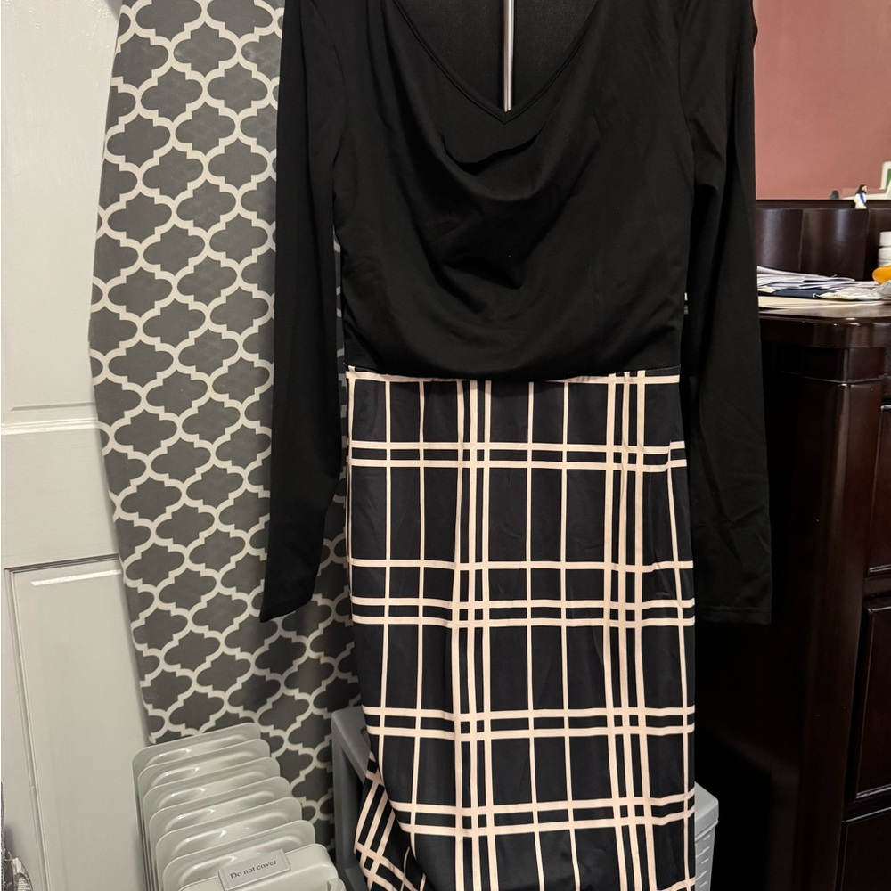 Elegant Black and beige Plaid dress